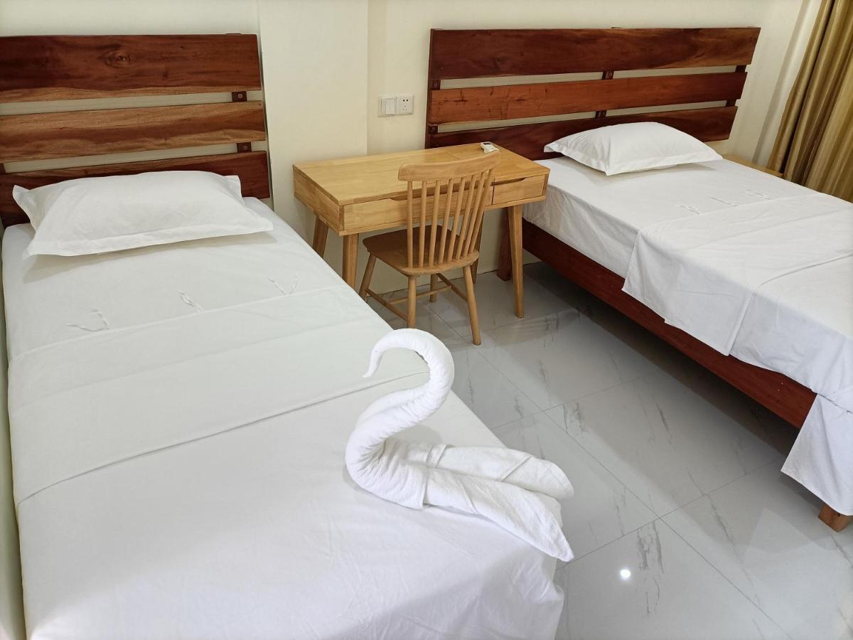 Speed 8 Inn Moalboal Εξωτερικό φωτογραφία