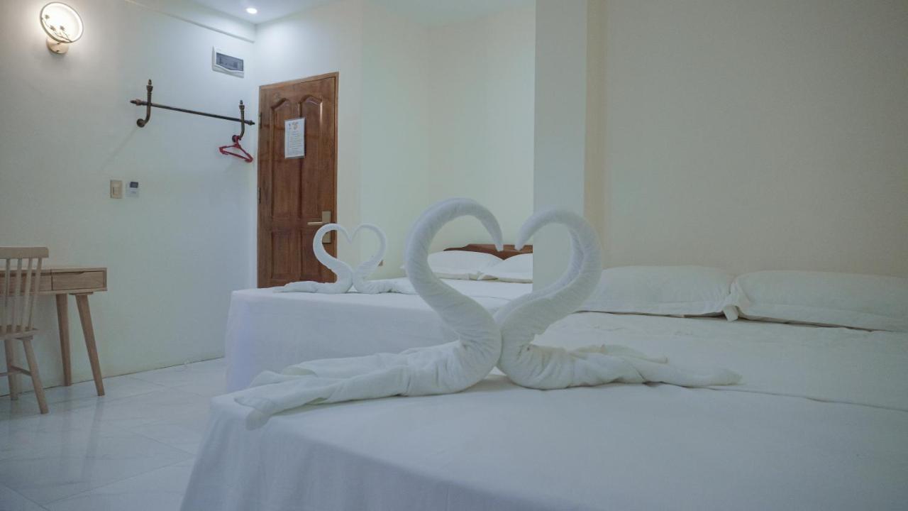 Speed 8 Inn Moalboal Εξωτερικό φωτογραφία