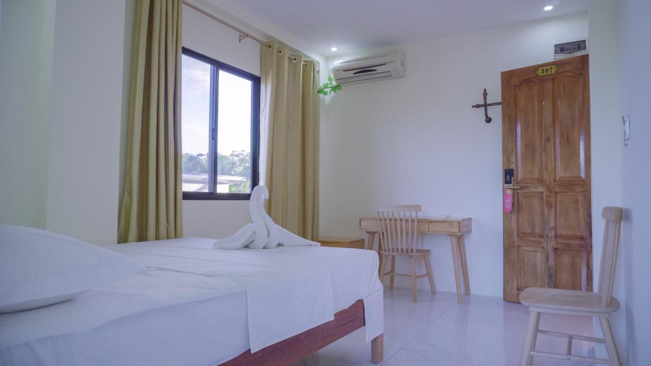 Speed 8 Inn Moalboal Εξωτερικό φωτογραφία